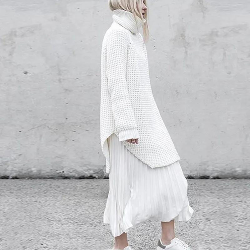 Padded turtleneck sweater women