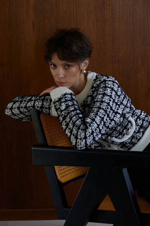 Scarlett Knit Cardigan  <br> -BLK-