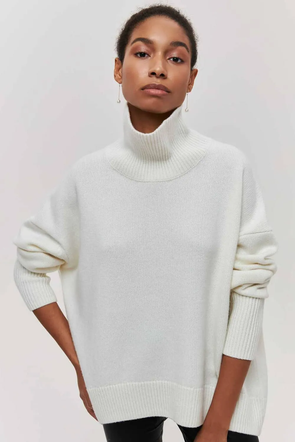 Solid color loose turtleneck sweater
